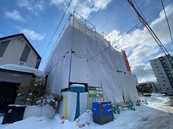 バスセンター前駅 徒歩5分 2階の物件外観写真